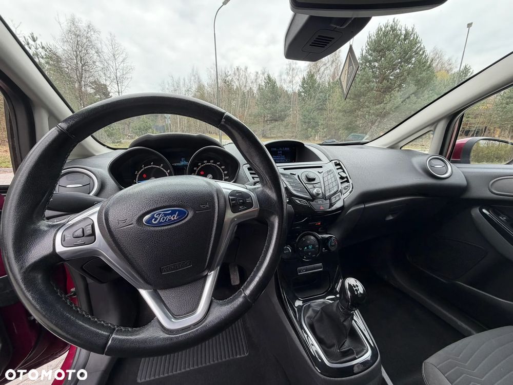 Ford Fiesta - 16
