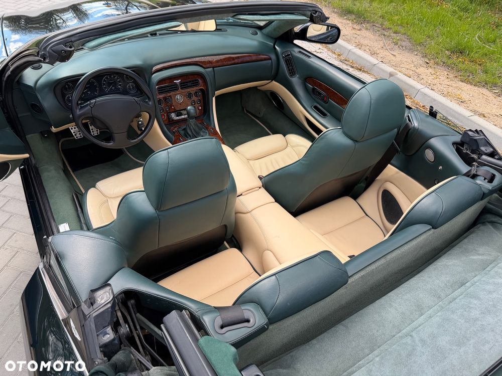 Aston Martin DB7 - 25