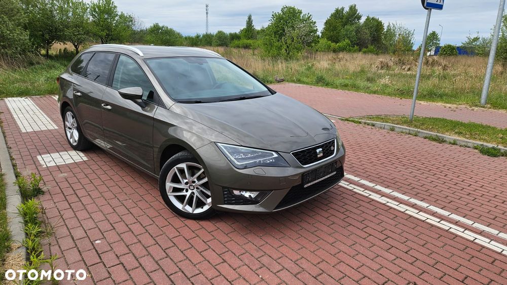 Seat Leon 2.0 TDI DPF Ecomotive DSG FR - 1