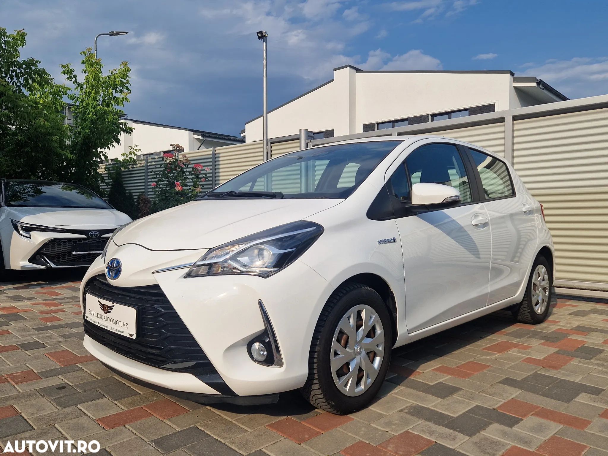 Toyota Yaris Hybrid 1.5 VVT-i - 1