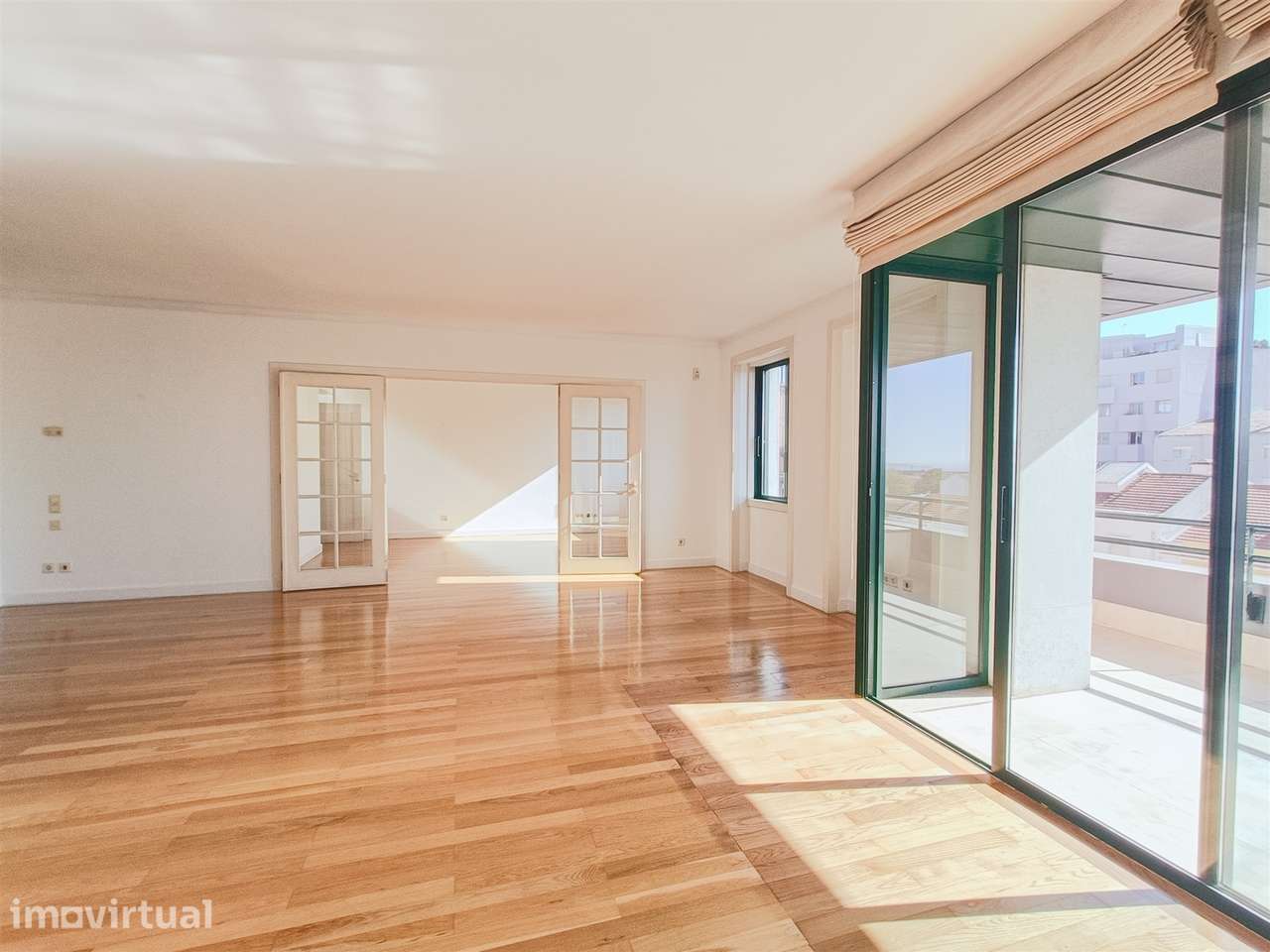 Apartamento Exclusivo T3 + 2 no Prestigiado Pátio Bagatela – Amoreiras - Grande imagem: 2/30