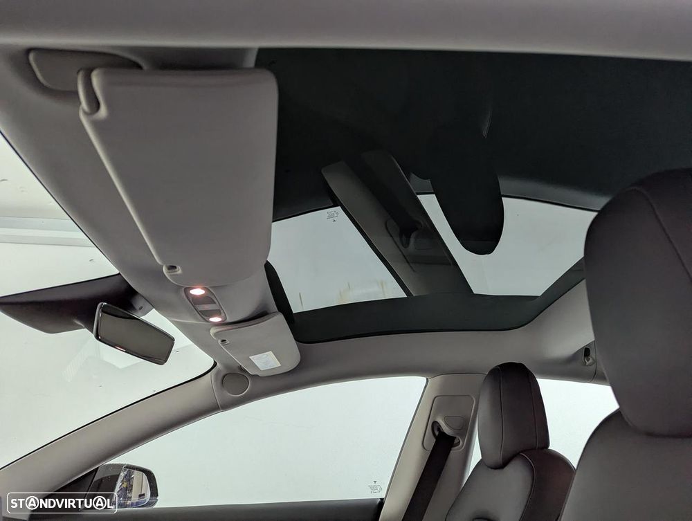 Tesla Model 3 Long Range Tração Traseira - 14