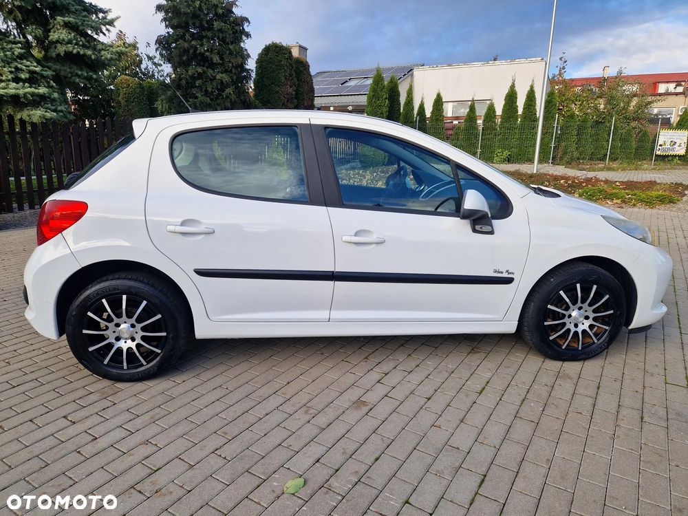Peugeot 207 75 Urban Move - 10