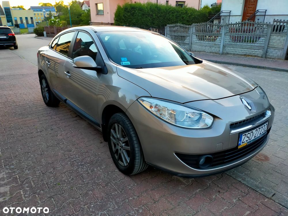 Renault Fluence 1.6 16V Privilege - 6