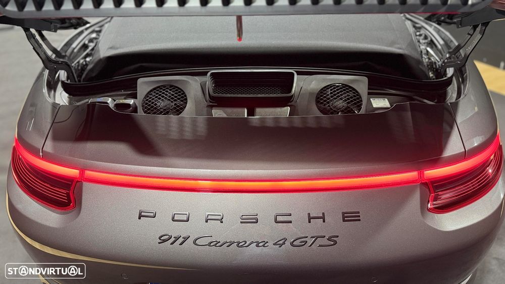 Porsche 911 (991) Carrera 4 GTS PDK - 26