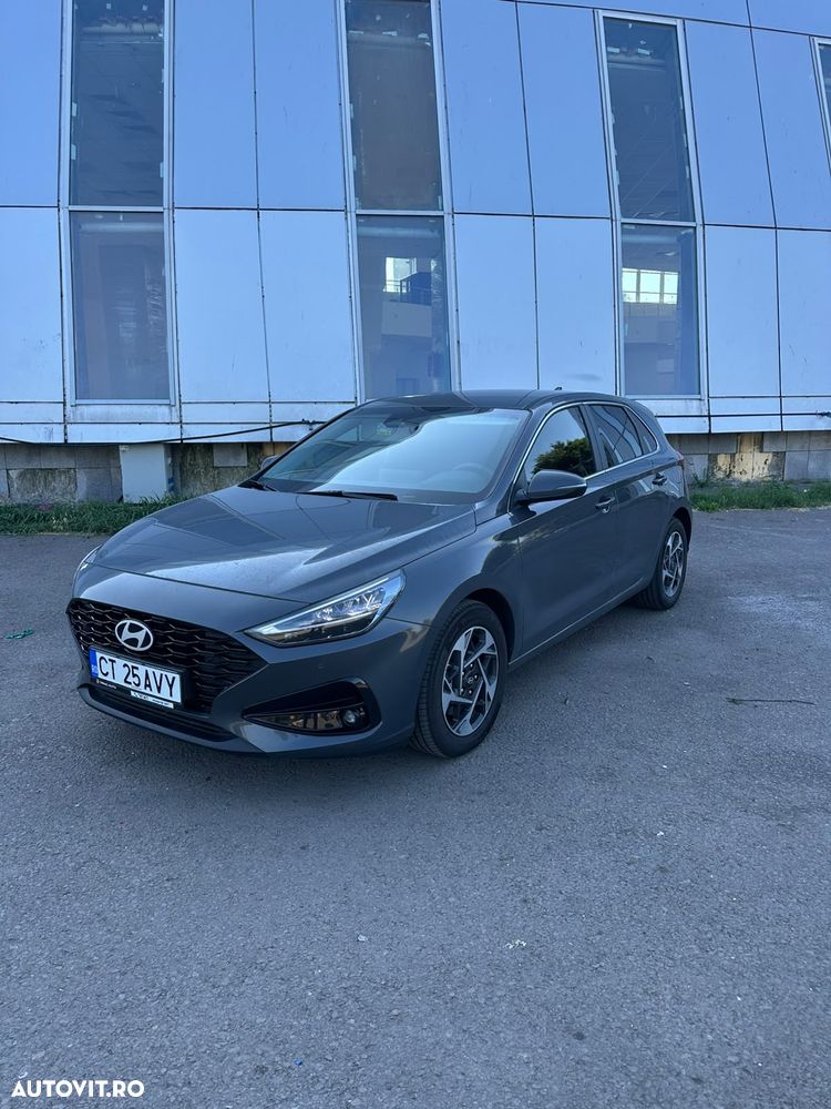 HYUNDAI i30 2025
