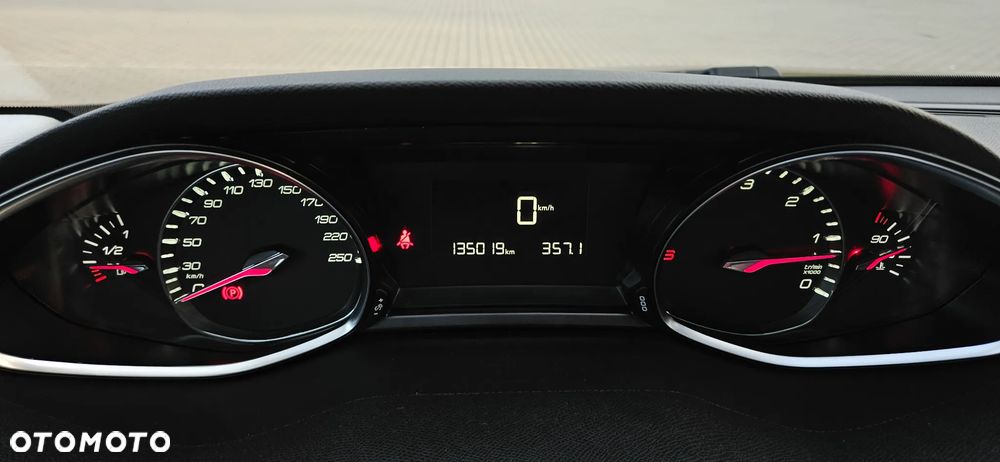 Peugeot 308 BlueHDi 130 Stop & Start Allure - 13