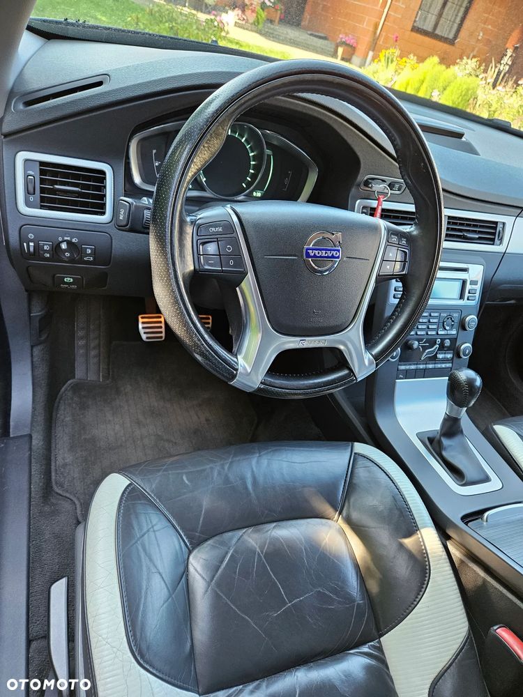 Volvo V70 2.0T R-Design - 8