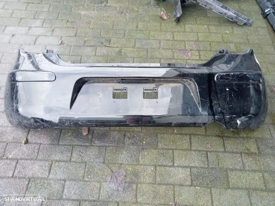 Para choques trás Nissan Micra - 1