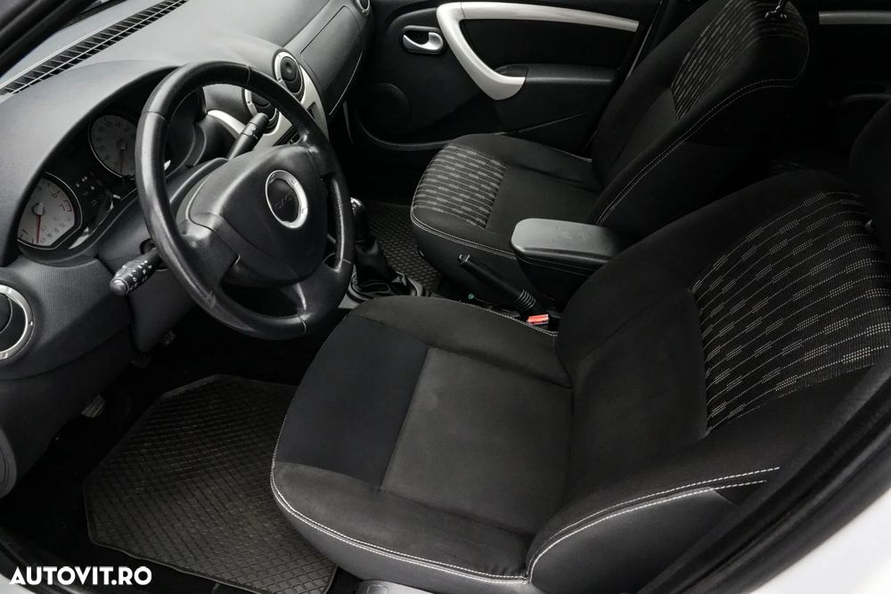 Dacia Logan 1.2 75CP Ambiance - 11