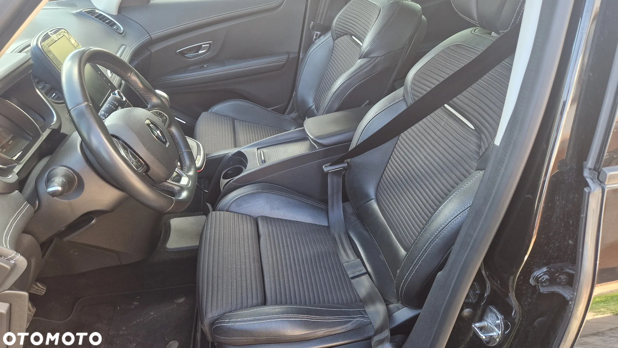 Renault Scenic ENERGY dCi 160 EDC BOSE EDITION - 4