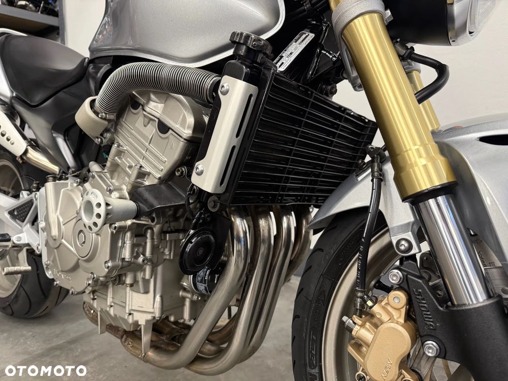 Honda Hornet - 12