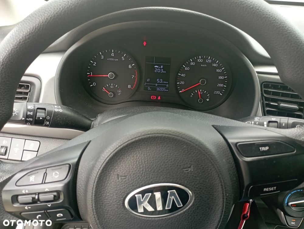 Kia Rio 1.2 M - 8
