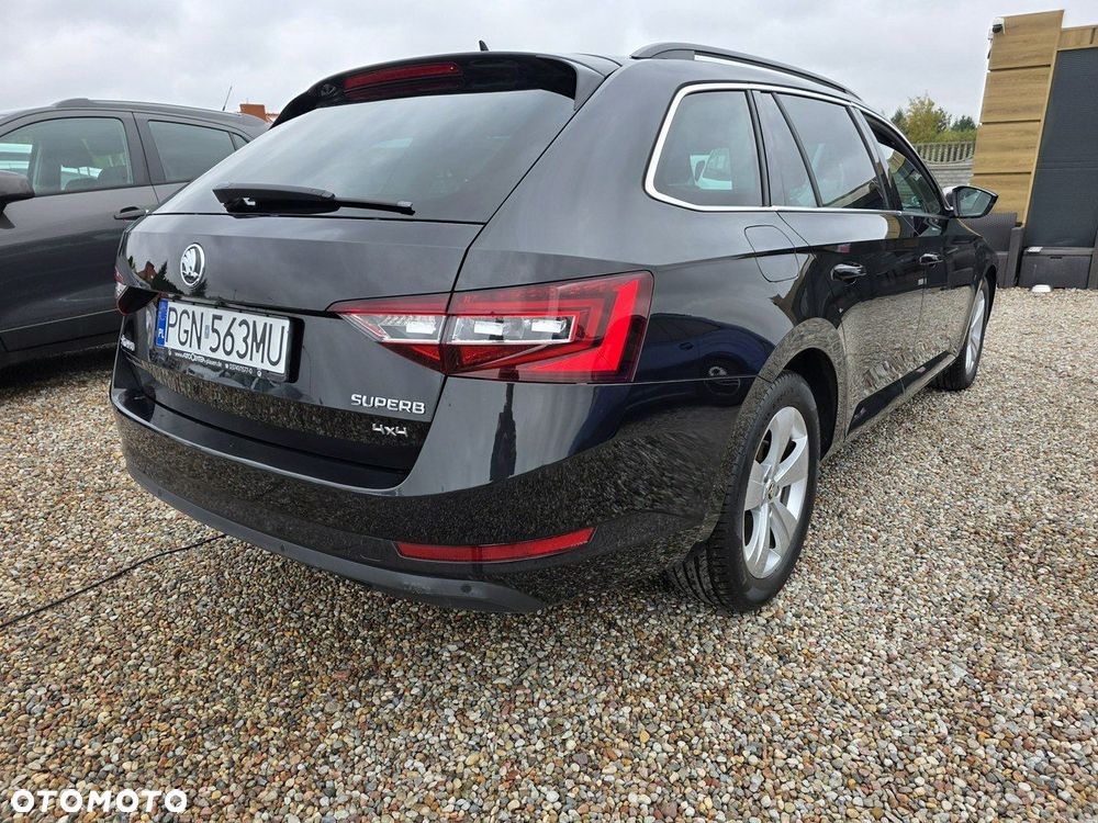 Skoda Superb 2.0 TDI SCR 4x4 Ambition DSG - 20