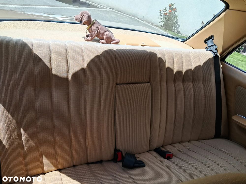 Mercedes-Benz W123 - 8