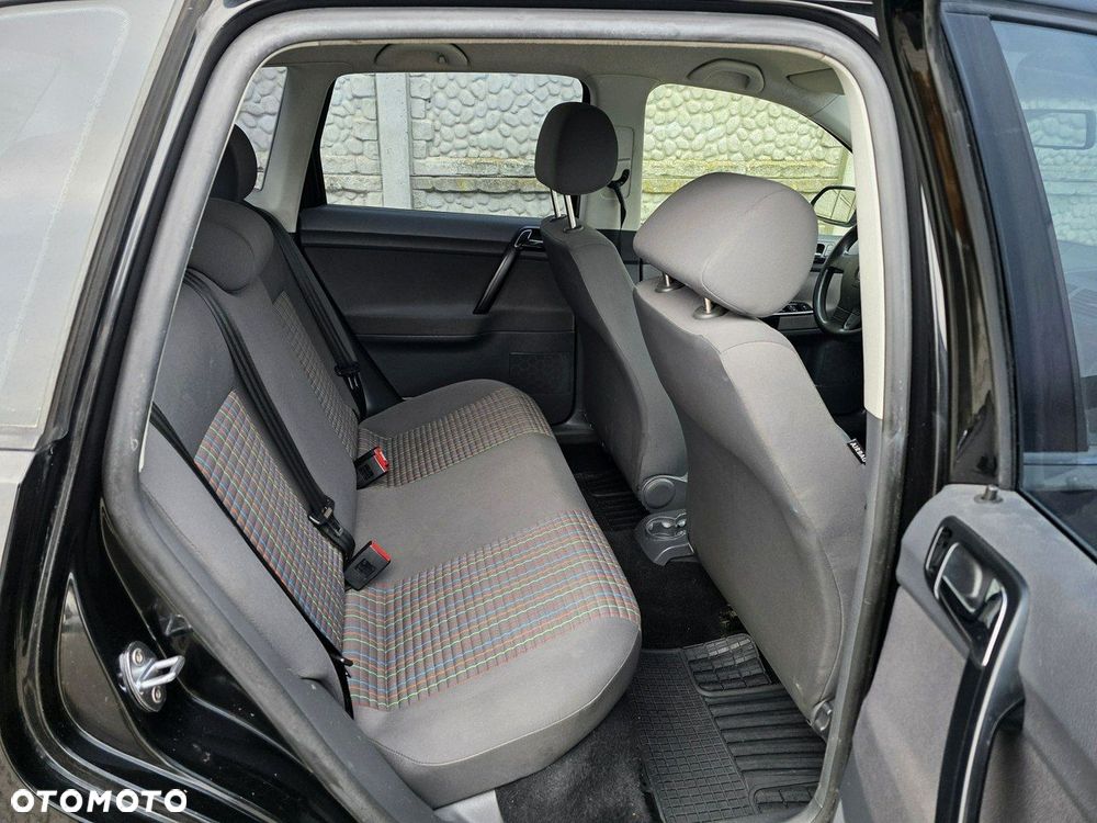 Volkswagen Polo 1.2 Comfortline - 23
