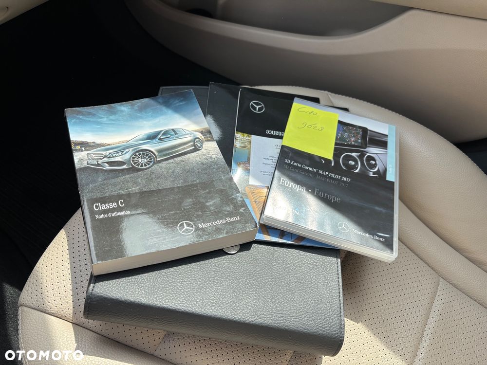 Mercedes-Benz Klasa C 180 (BlueTEC) d Exclusive - 35