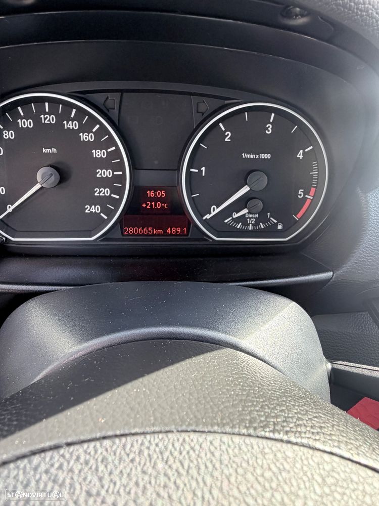 BMW 118 d Line Urban - 19