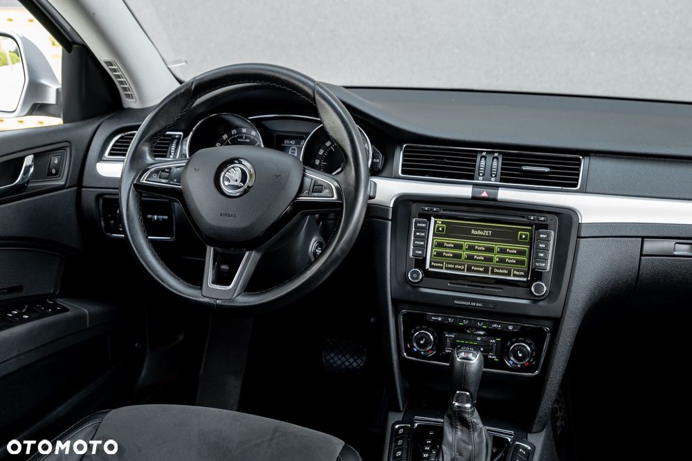 Skoda Superb 2.0 TDI Green tec 4x4 DSG Elegance - 23