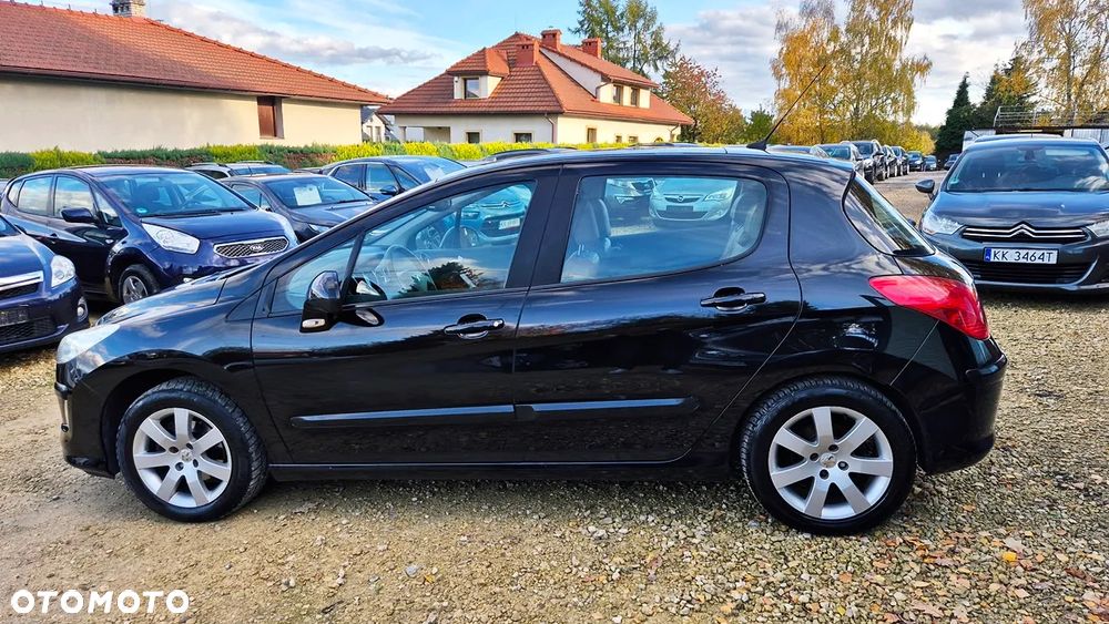 Peugeot 308 1.6 Premium Plus - 21