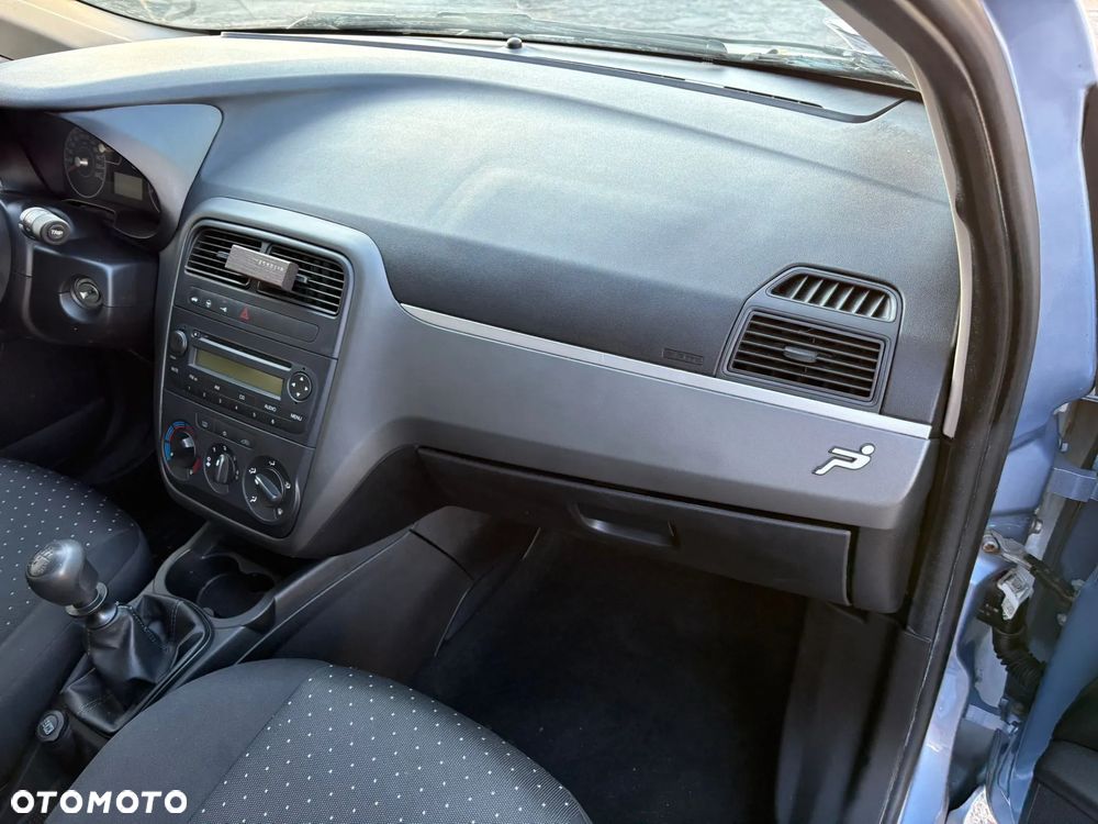 Fiat Grande Punto - 21