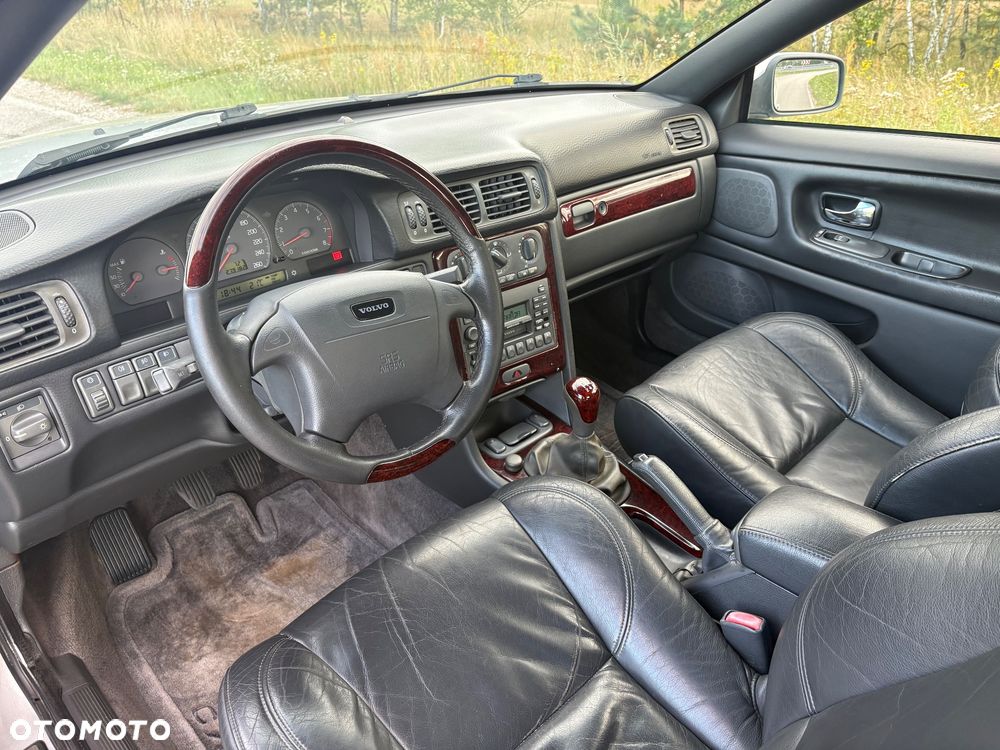 Volvo C70 2.4 - 19