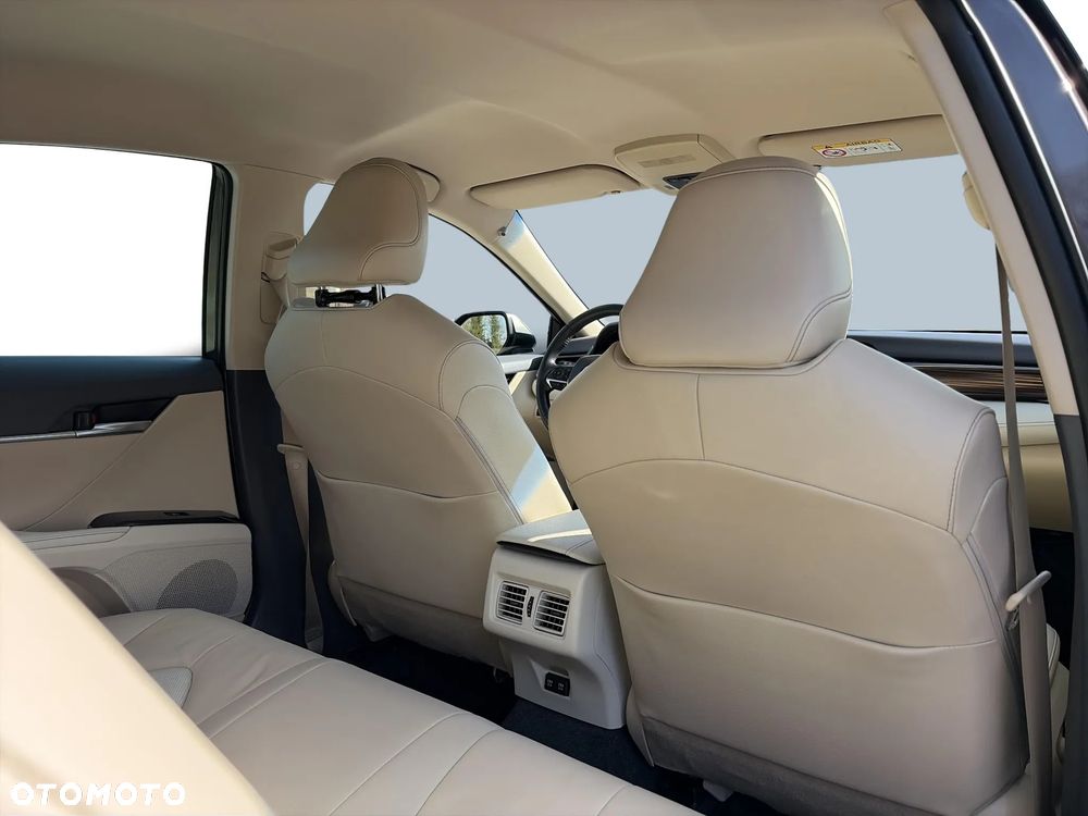 Toyota Camry 2.5 Hybrid Executive CVT - 38