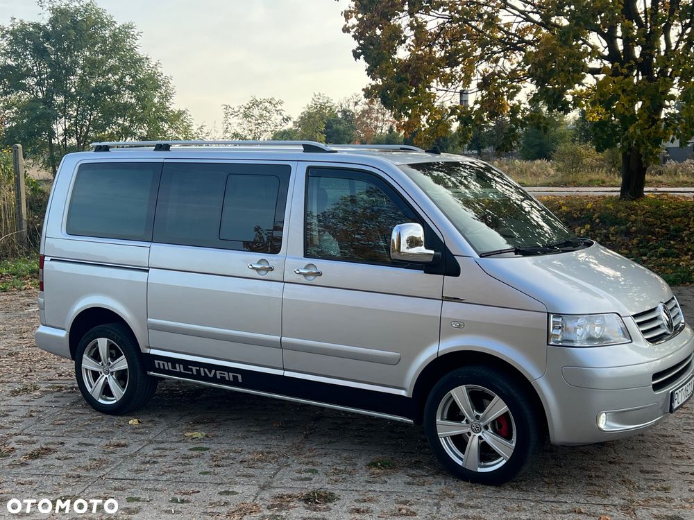 Volkswagen Multivan - 1