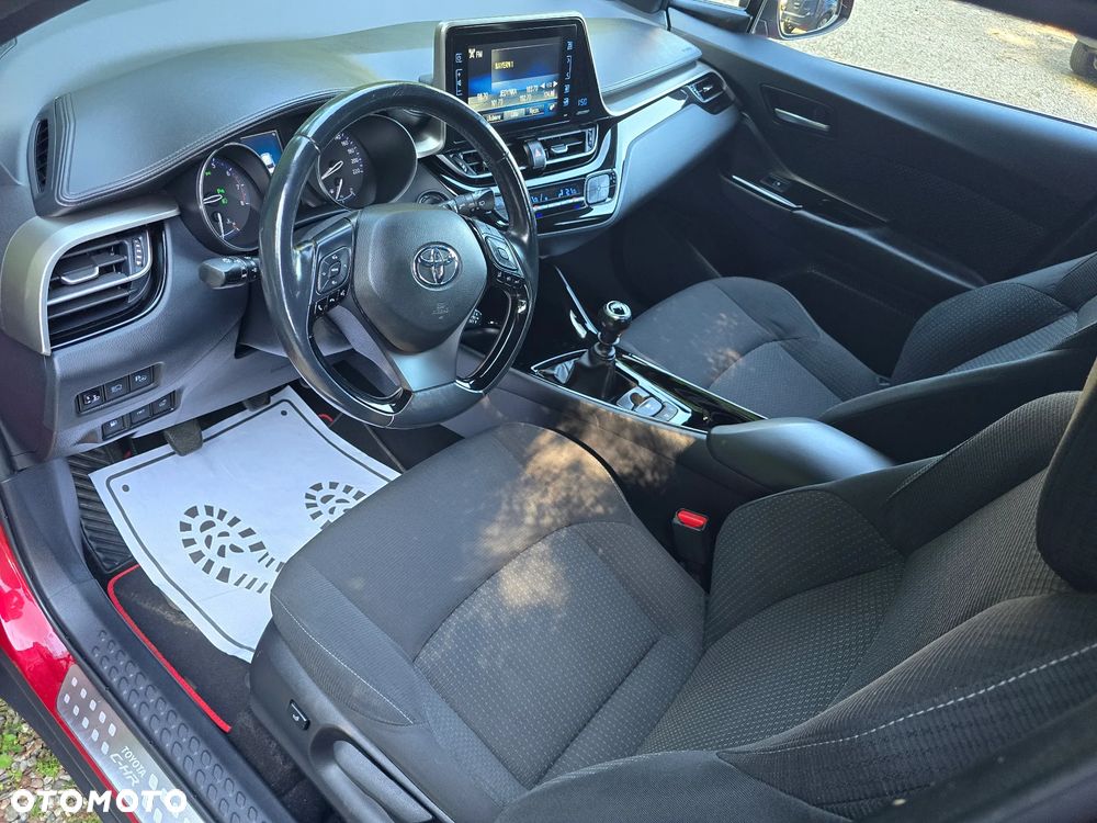 Toyota C-HR 1.2 Turbo Team Deutschland - 18