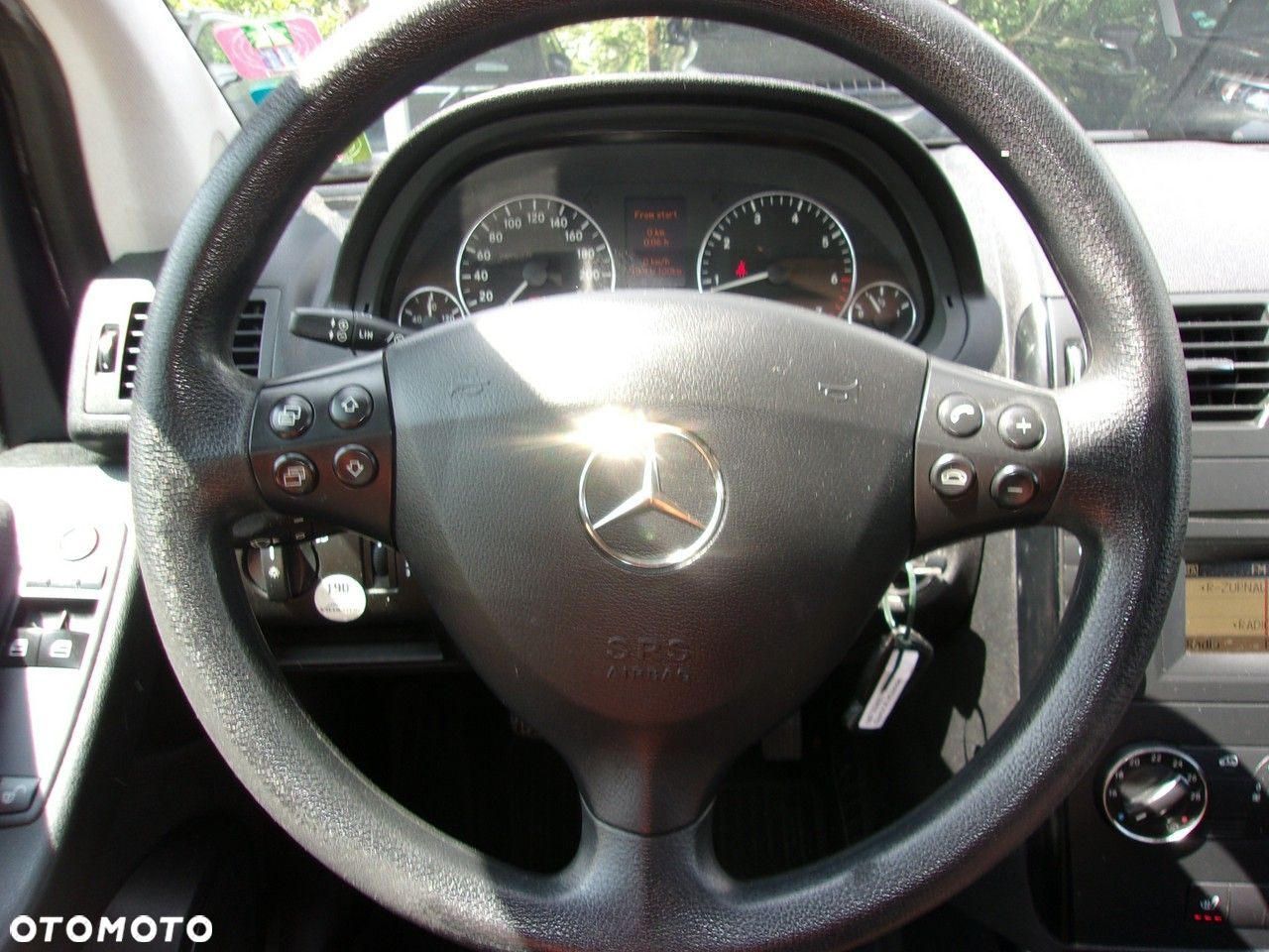Mercedes-Benz Klasa A 160 Elegance - 16