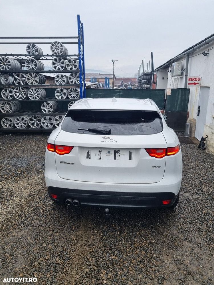 Dezmembrari dezmembrez EGR Jaguar F - Pace 2.0 D 2015 - 2020 204DTD - 2