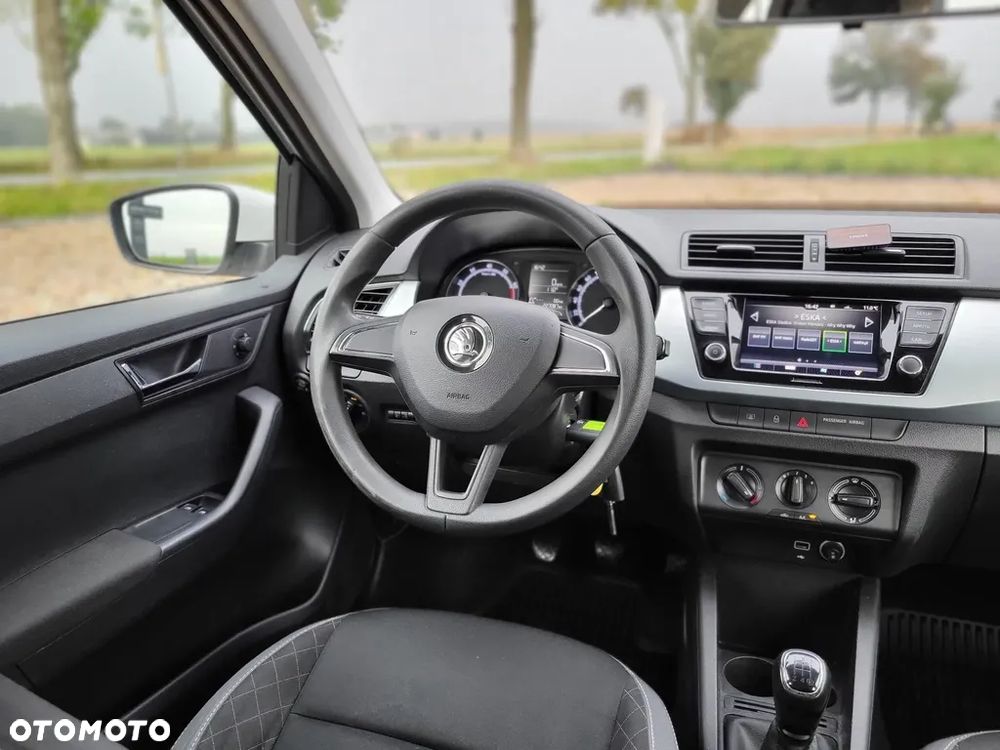 Skoda Fabia 1.0 Ambition - 8