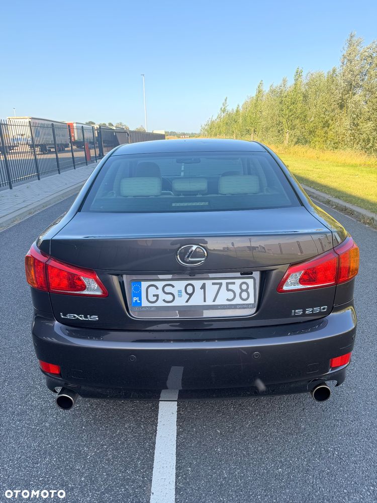 Lexus IS 250 Prestige - 18