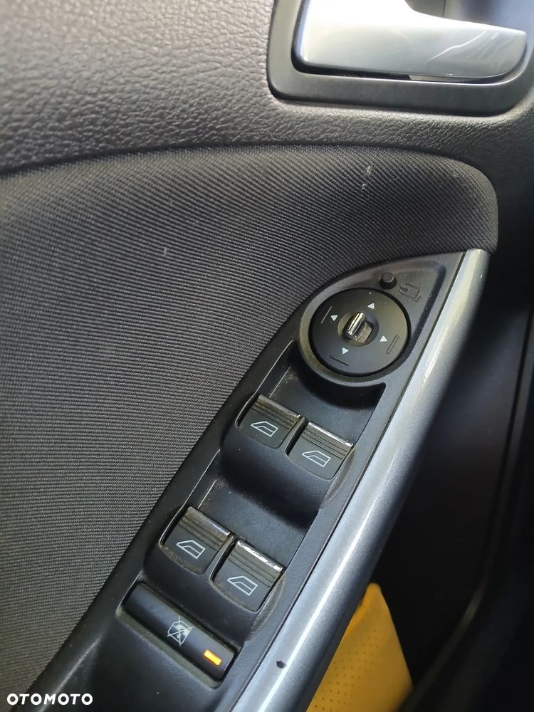 Ford Focus - 21