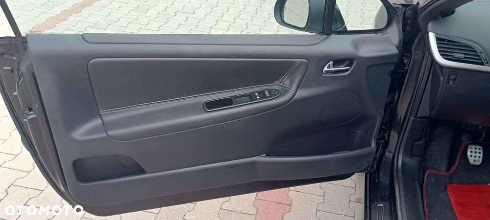 Peugeot 207 CC - 16