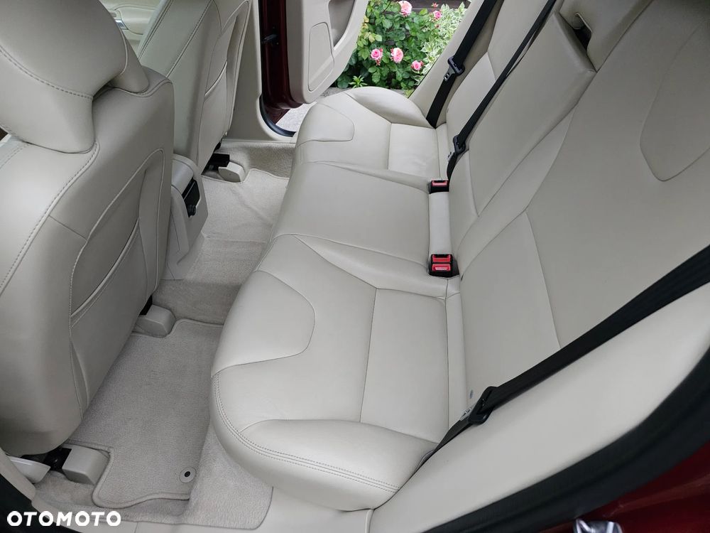 Volvo XC 60 D4 AWD Summum - 15