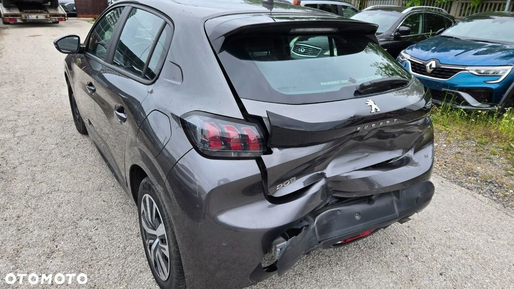 Peugeot 208 - 9
