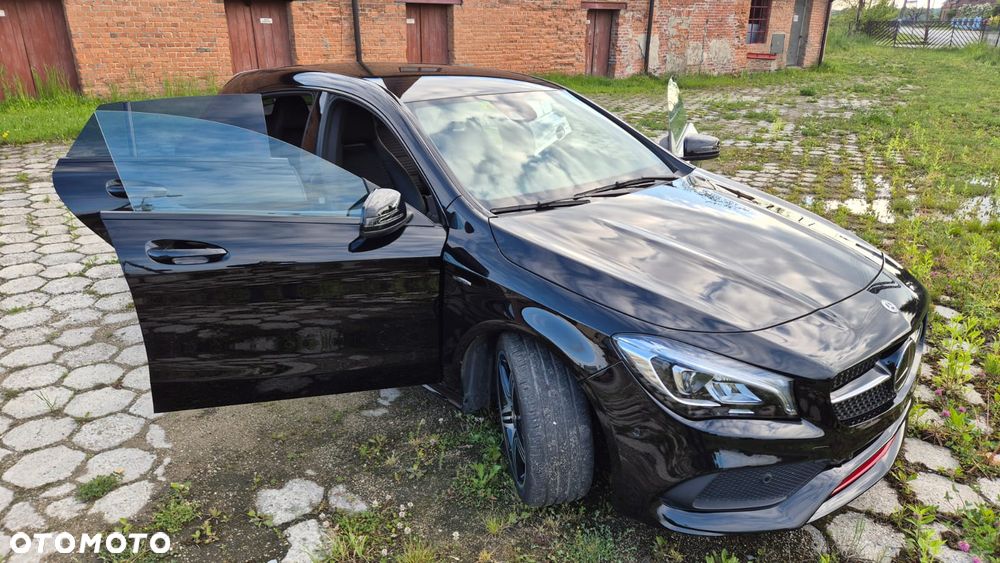 Mercedes-Benz CLA 250 4Matic 7G-DCT Sport - 3