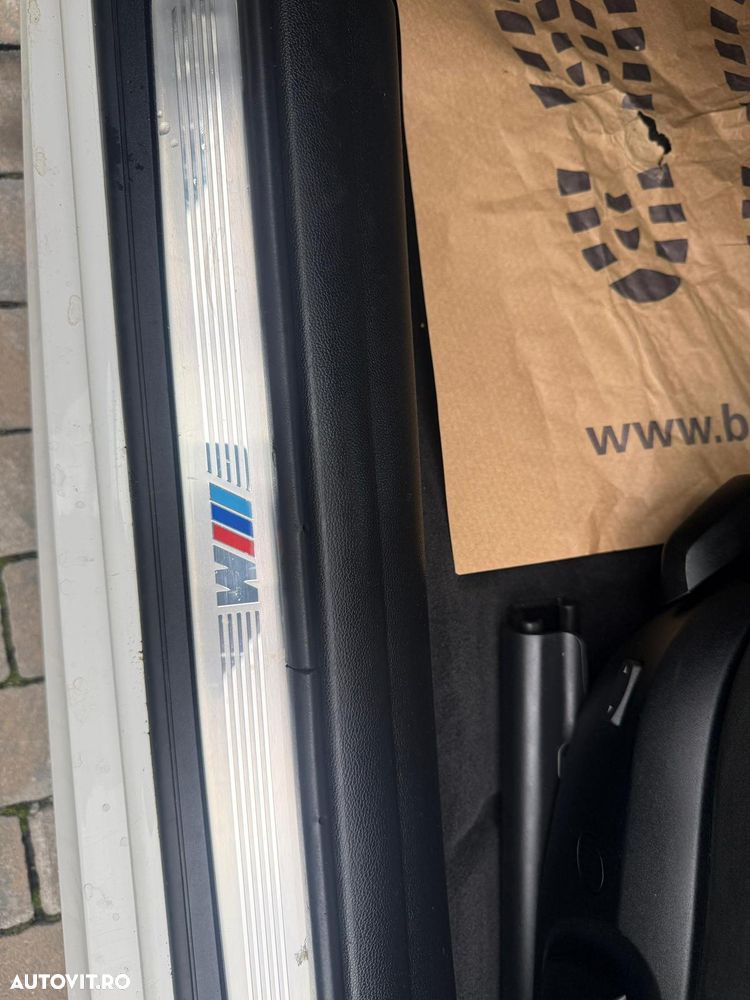 BMW Seria 3 320d DPF Aut. Edition Sport - 17