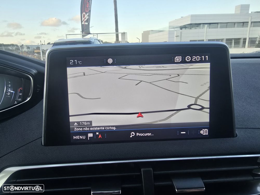 Peugeot 5008 1.5 BlueHDi Allure EAT8 - 24