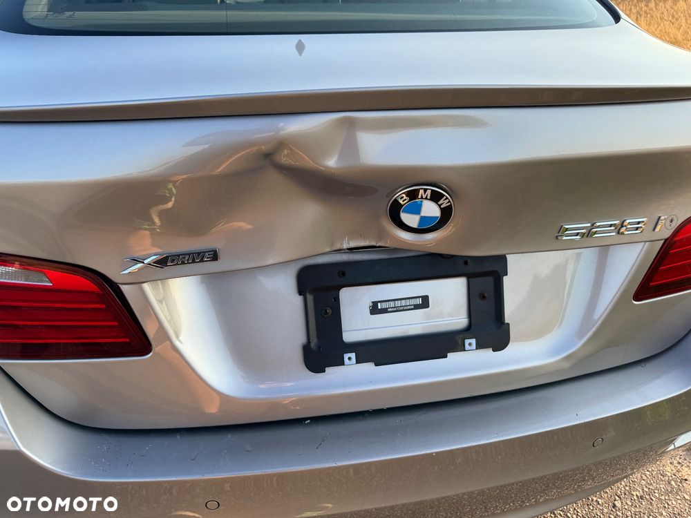 BMW Seria 5 528i xDrive Luxury Line - 5