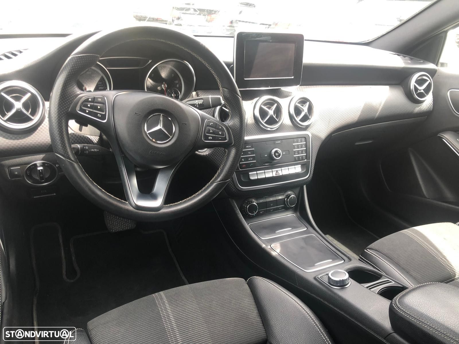 Mercedes-Benz A 180 d Aut. - 10