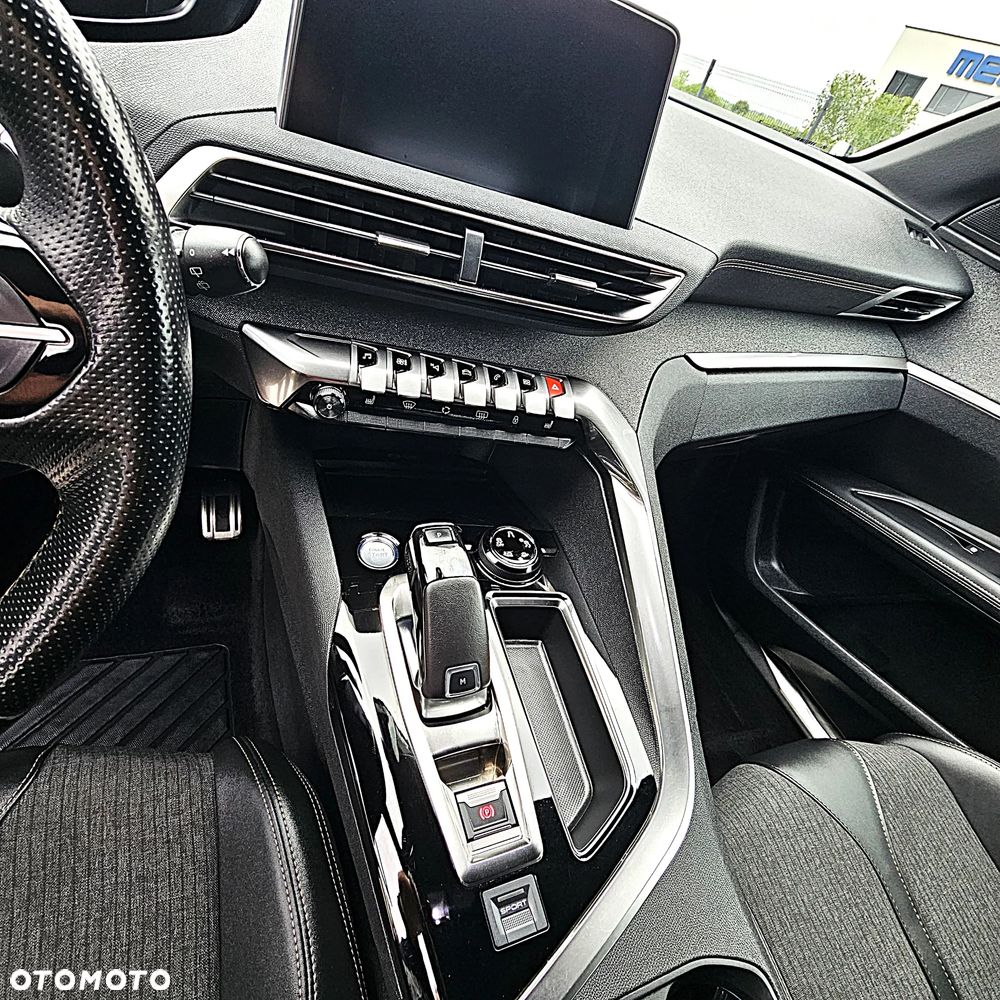 Peugeot 3008 1.6 PureTech GT S&S EAT8 - 18