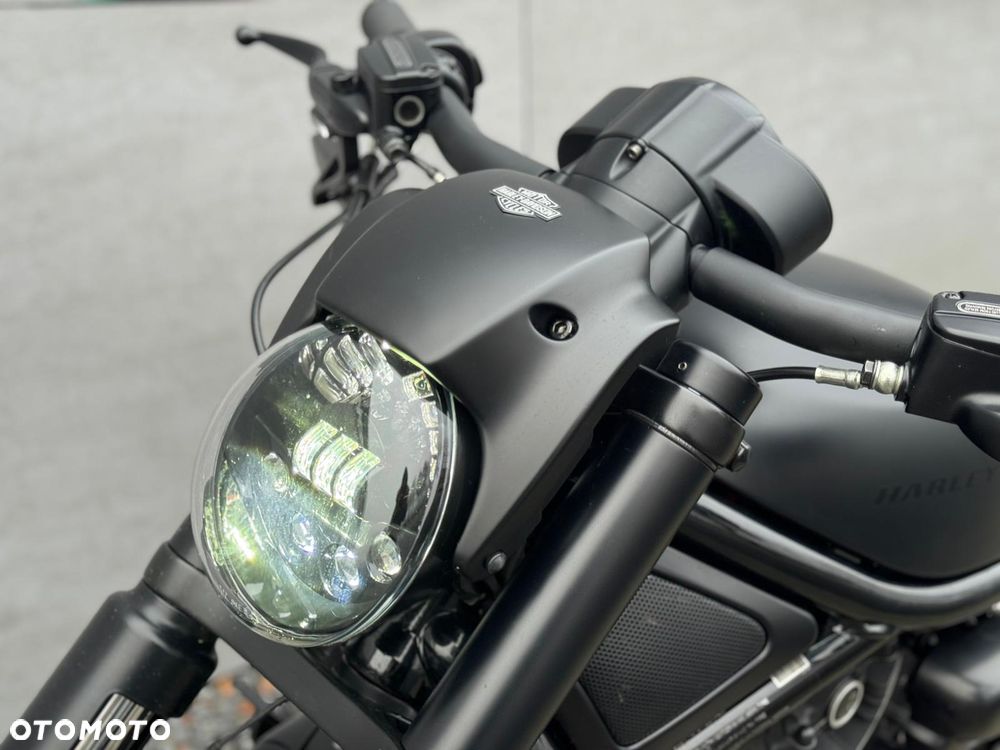 Harley-Davidson V-Rod Night Rod - 13