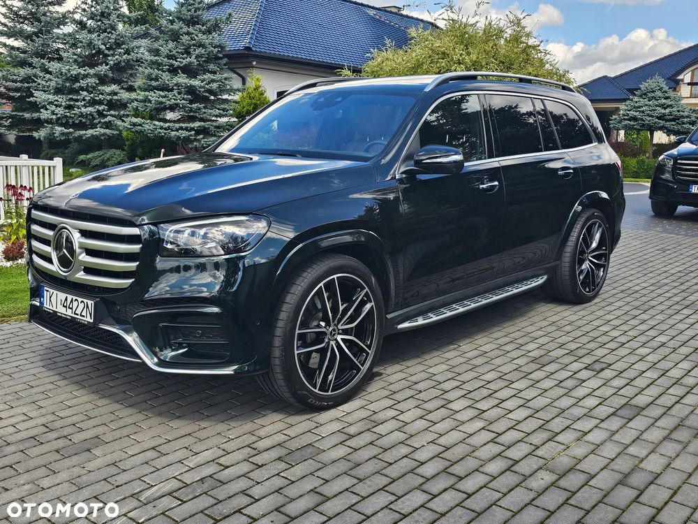 Mercedes-Benz GLS - 1