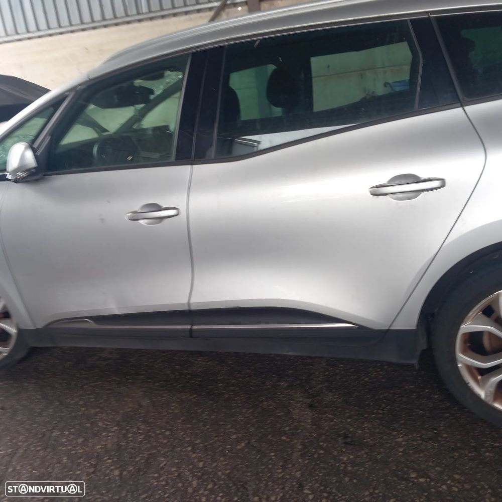 Portas completas lado condutor renault grand scenic 4 ano 2021 - 1