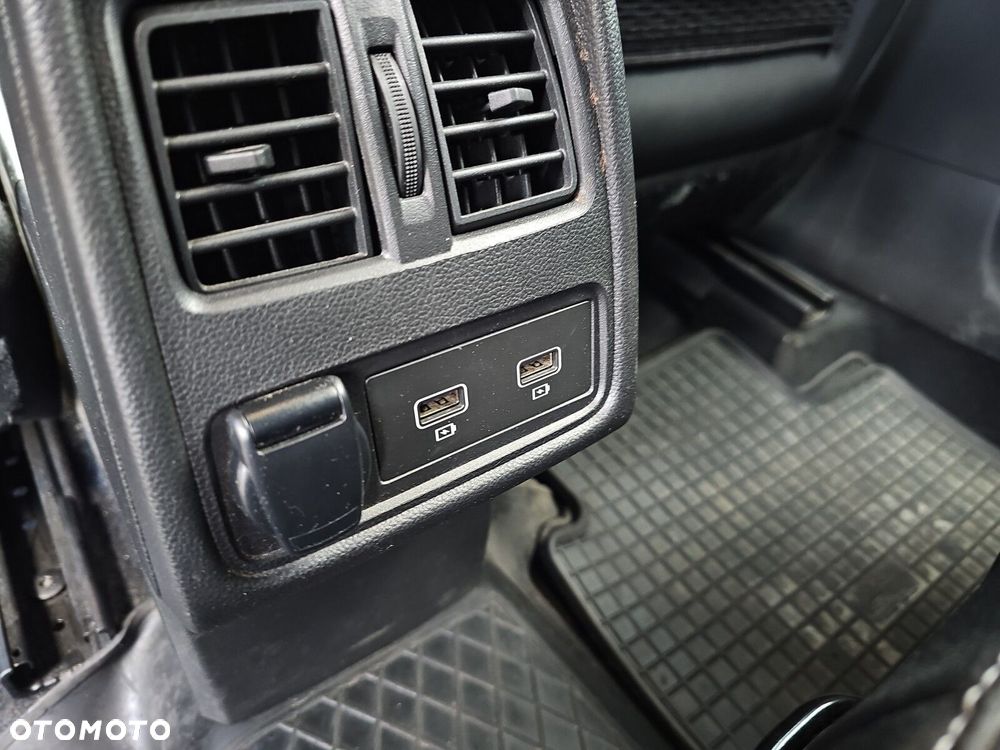 Renault Captur 1.3 TCe Intens EDC - 12