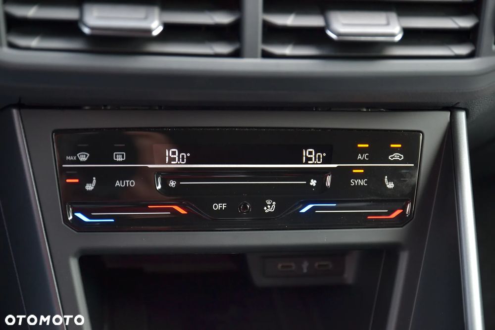 Volkswagen Taigo 1.5 TSI ACT R-Line DSG - 22