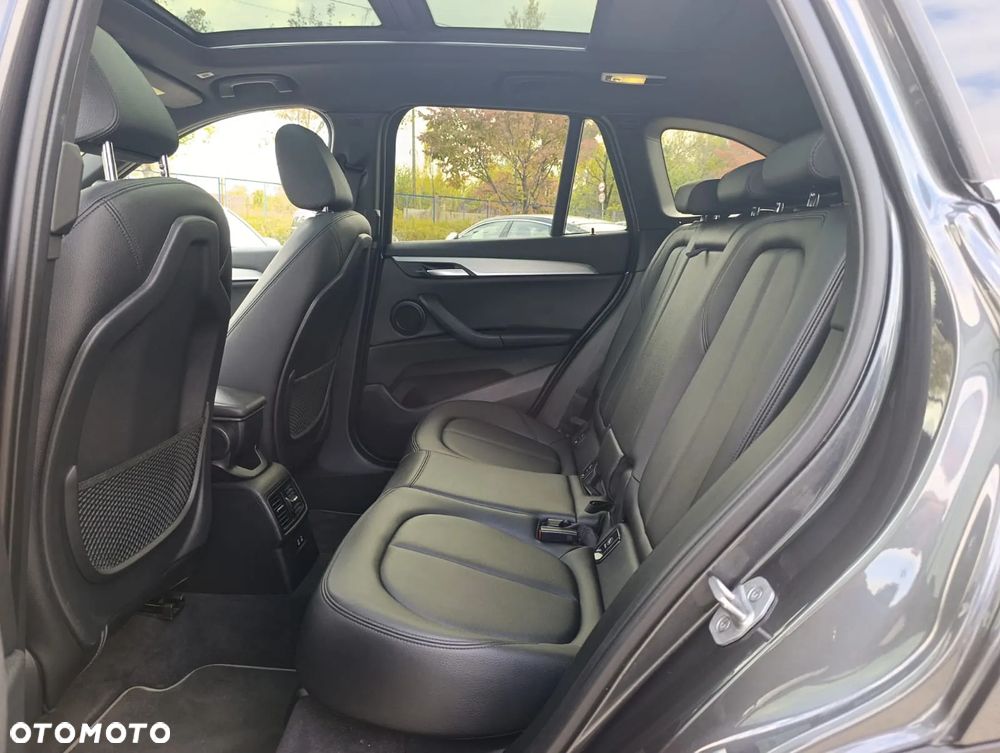 BMW X1 xDrive25i xLine - 16