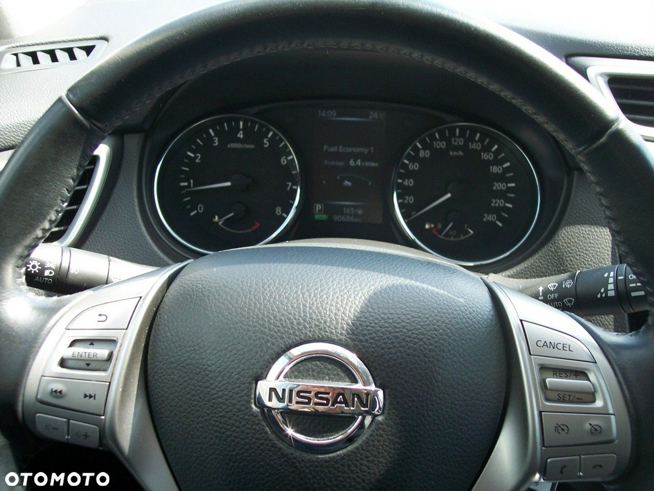 Nissan Qashqai 1.2 DIG-T Acenta Xtronic EU6 - 24